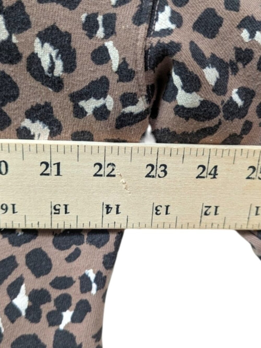 Rails Reeves Mountain Leopard Animal Print Raw Hem Sweatshirt (S) - Picture 9 of 10